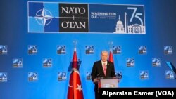 Cumhurbaşkanı Recep Tayyip Erdoğan Washington'daki NATO Zirvesi'nin kapanışında düzenlediği basın toplantısında (11 Temmuz 2024)