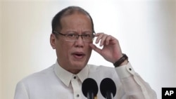 Tổng thống Benigno Aquino của Philippines tuyên bố hoan nghênh việc gia tăng sự hiện diện của quân đội Hoa Kỳ giữa lúc căng thẳng với Trung Quốc ở Biển Động leo thang